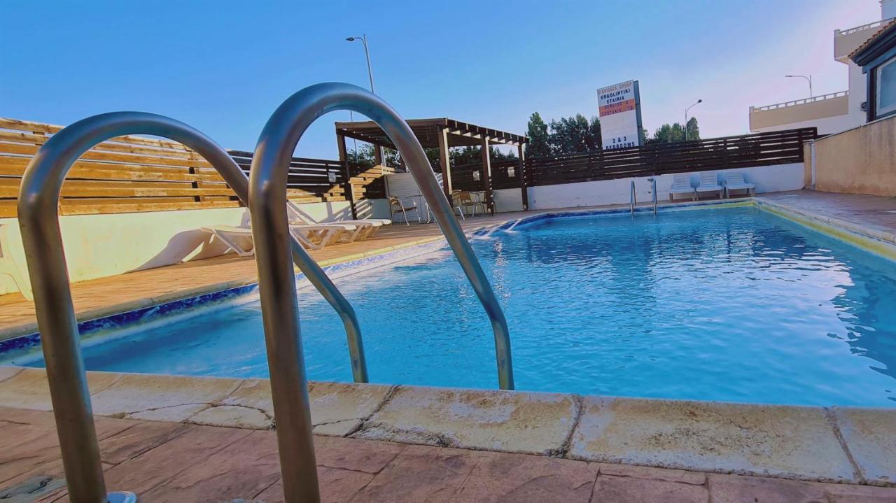 Stay Sunshine Apartment Paralimni Dış mekan fotoğraf