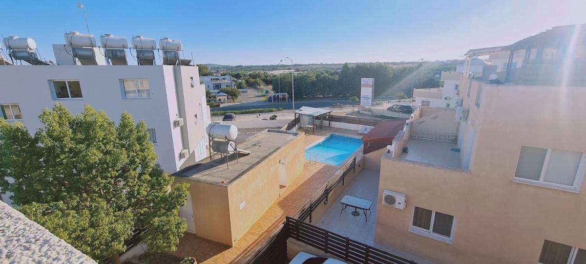 Stay Sunshine Apartment Paralimni Dış mekan fotoğraf